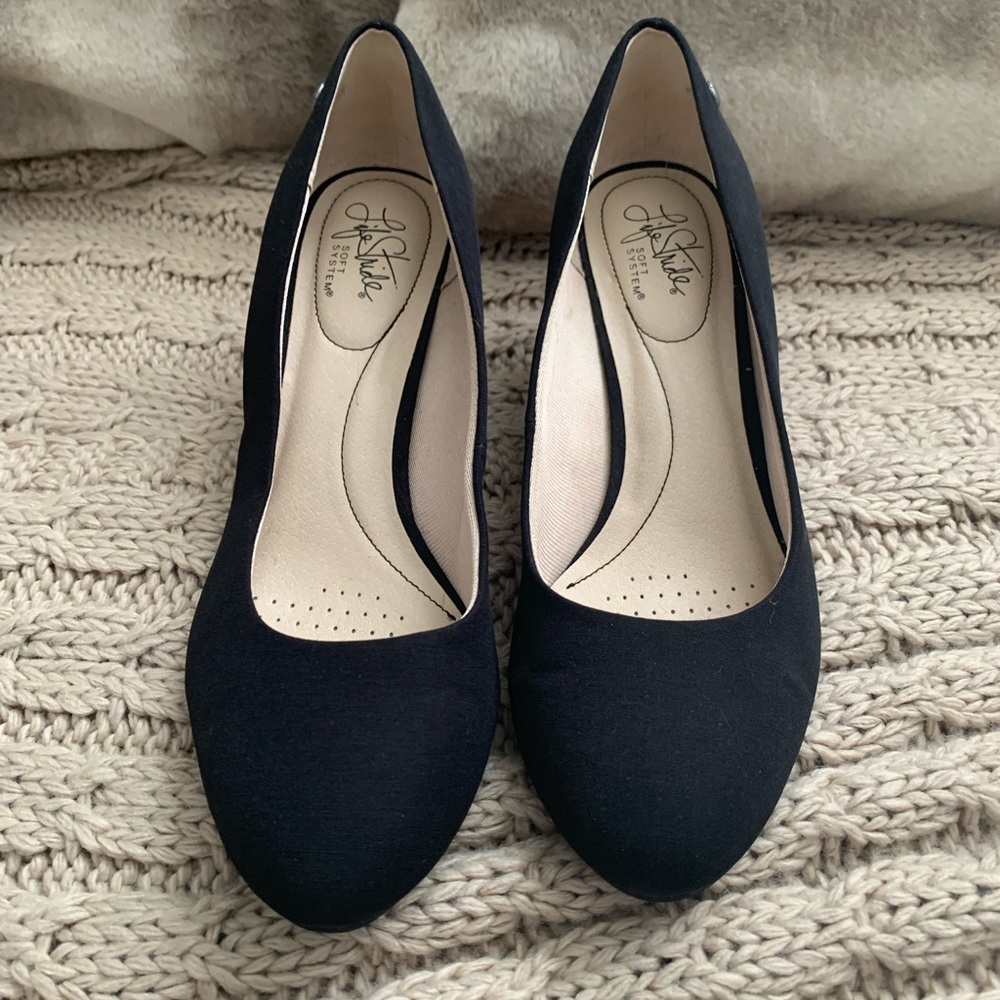 Lifestride suede heels
